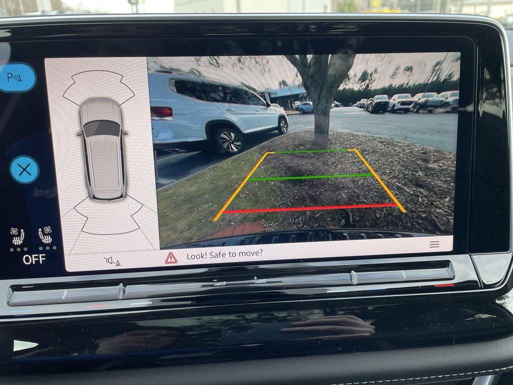 new 2026 Volkswagen Atlas car, priced at $43,431