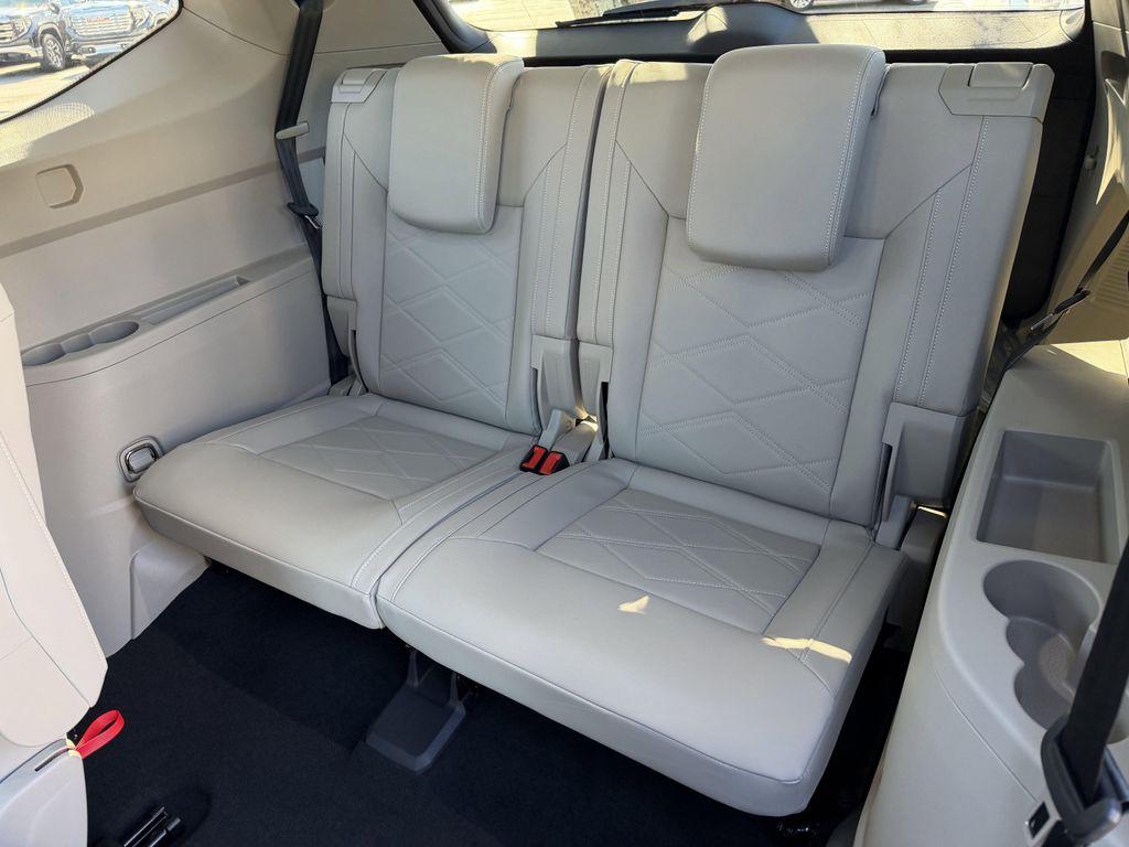 new 2026 Volkswagen Atlas car, priced at $43,592