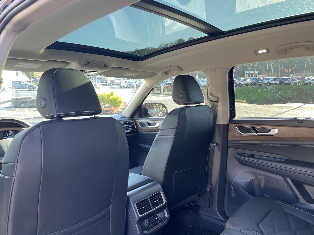 new 2026 Volkswagen Atlas car, priced at $43,185