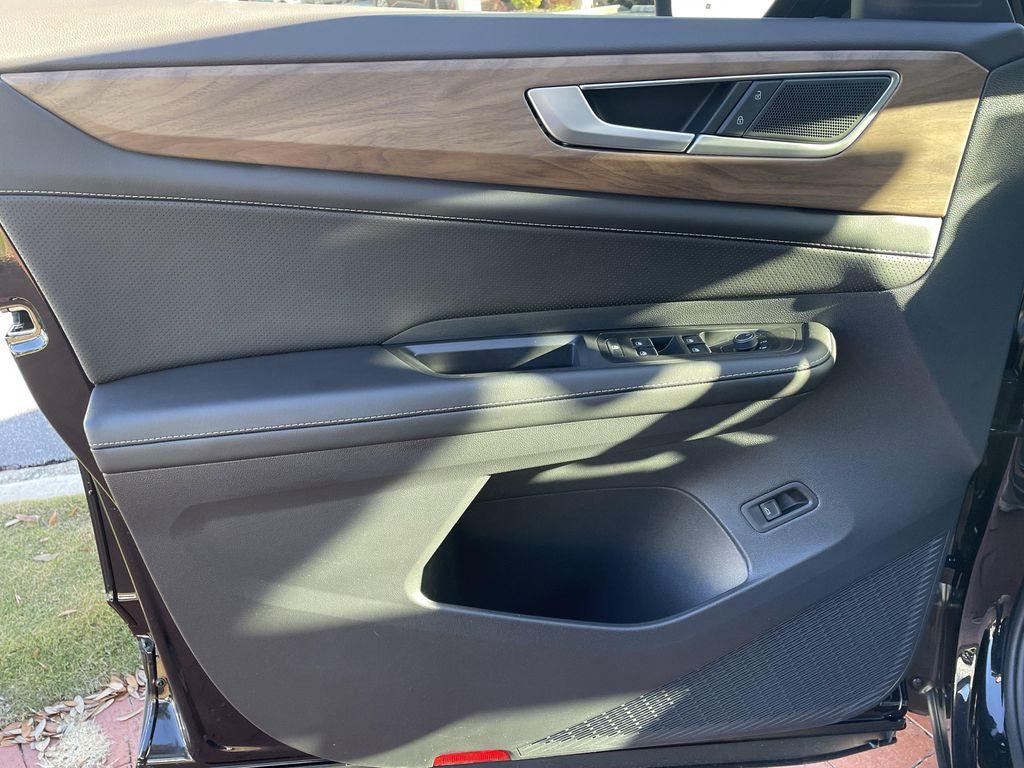 new 2026 Volkswagen Atlas car, priced at $43,185