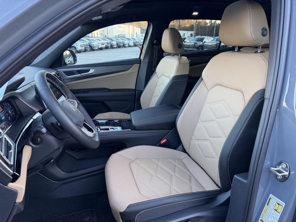 new 2026 Volkswagen Atlas Cross Sport car, priced at $42,816