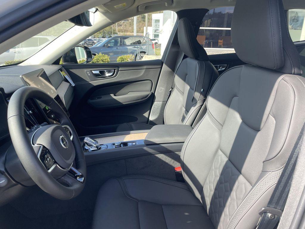 new 2026 Volvo XC60 car, priced at $58,105