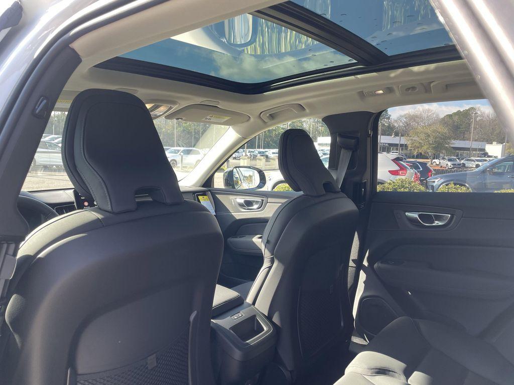 new 2026 Volvo XC60 car, priced at $58,105