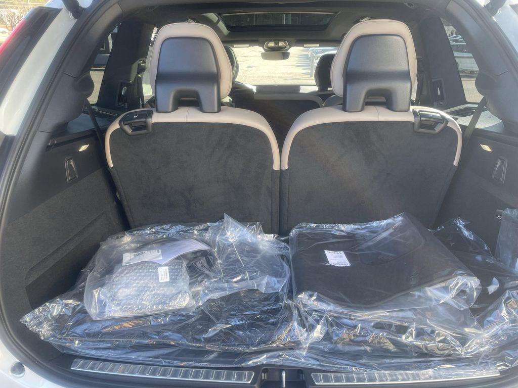 new 2026 Volvo XC90 Plug-In Hybrid car, priced at $85,745