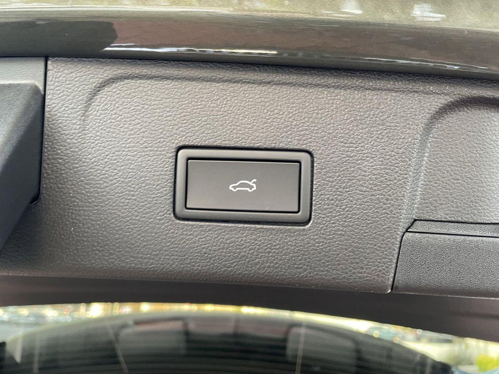 new 2026 Volkswagen Atlas car, priced at $42,482