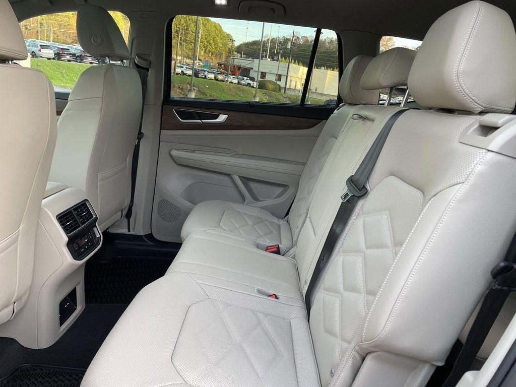 new 2026 Volkswagen Atlas car, priced at $42,482