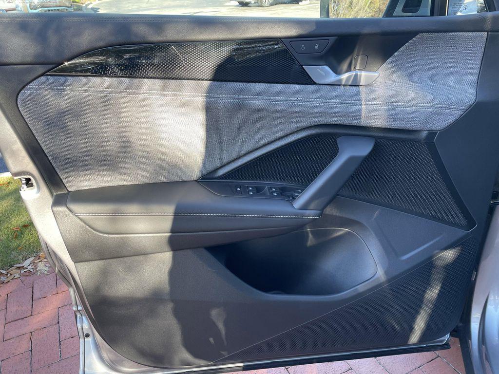 new 2026 Volkswagen Tiguan car, priced at $30,842