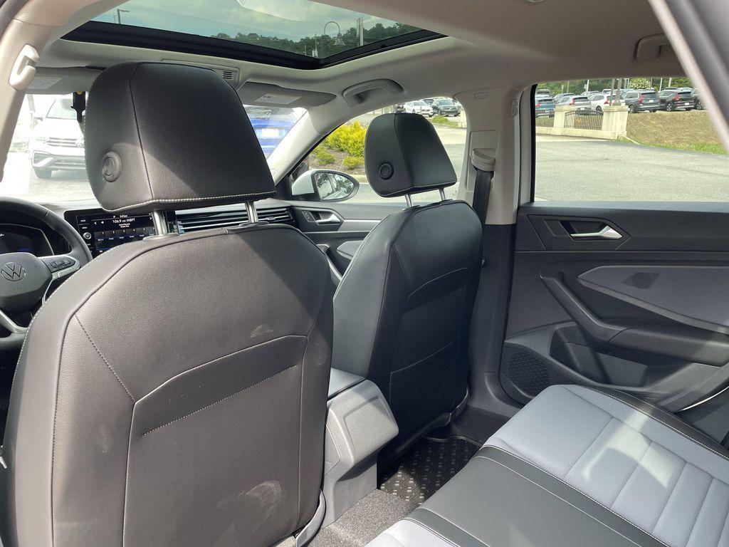 new 2025 Volkswagen Jetta car, priced at $25,620