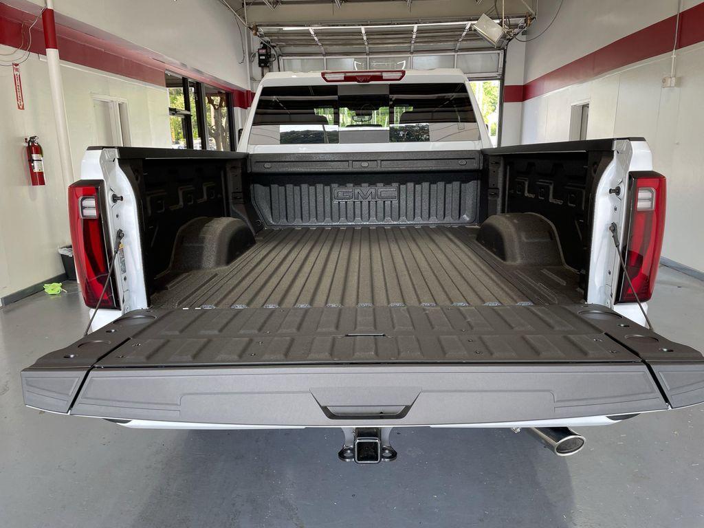 new 2026 GMC Sierra 2500 car, priced at $80,680