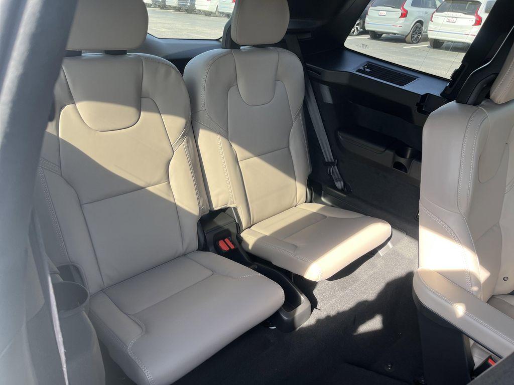 new 2026 Volvo XC90 Plug-In Hybrid car, priced at $88,580