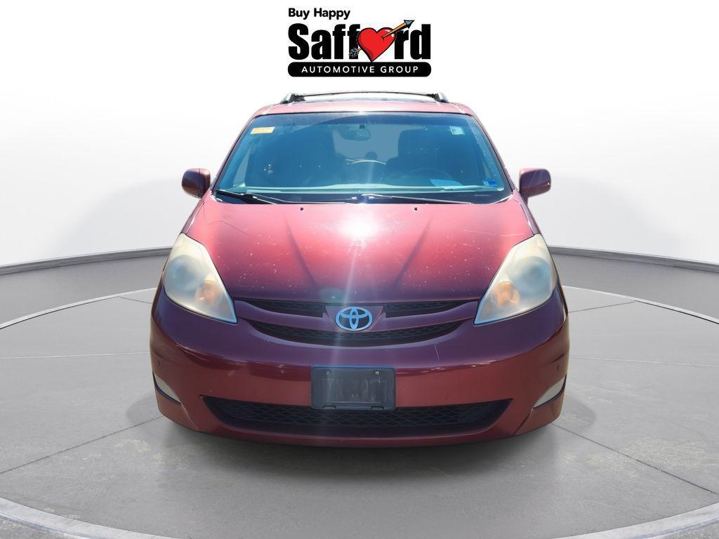 used 2009 Toyota Sienna car, priced at $7,000