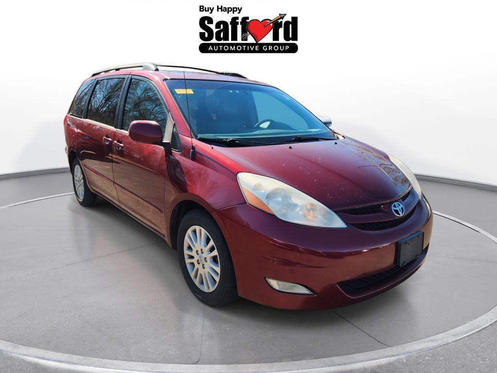 used 2009 Toyota Sienna car, priced at $7,000