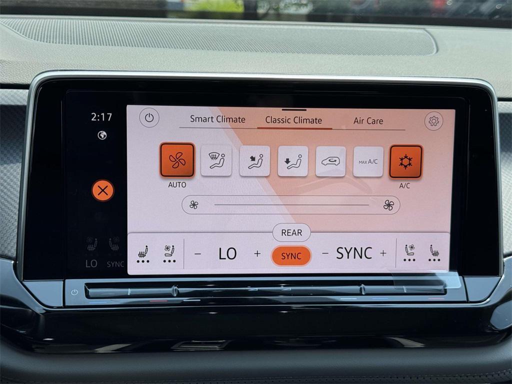 new 2025 Volkswagen Atlas car, priced at $48,641