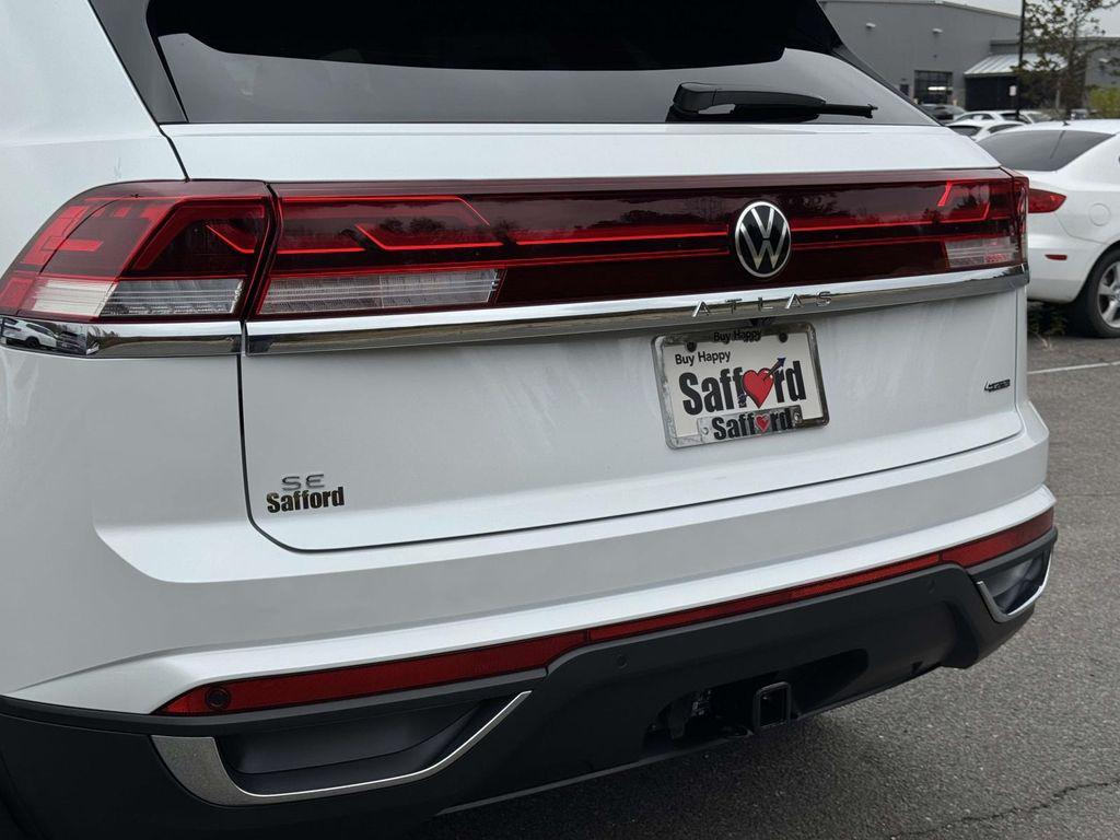 new 2026 Volkswagen Atlas Cross Sport car, priced at $45,611