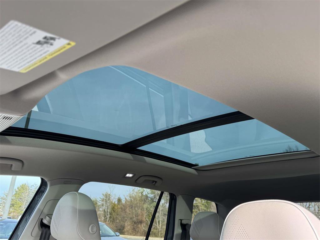 new 2026 Volkswagen Atlas car, priced at $53,807