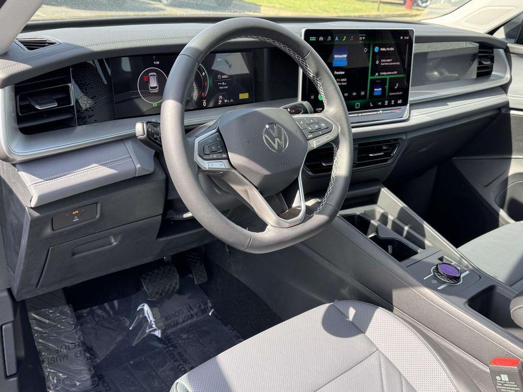 new 2025 Volkswagen Tiguan car, priced at $31,876