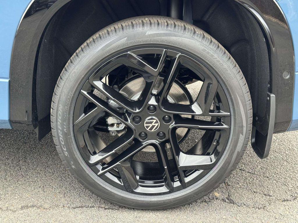 new 2026 Volkswagen Tiguan car, priced at $40,076