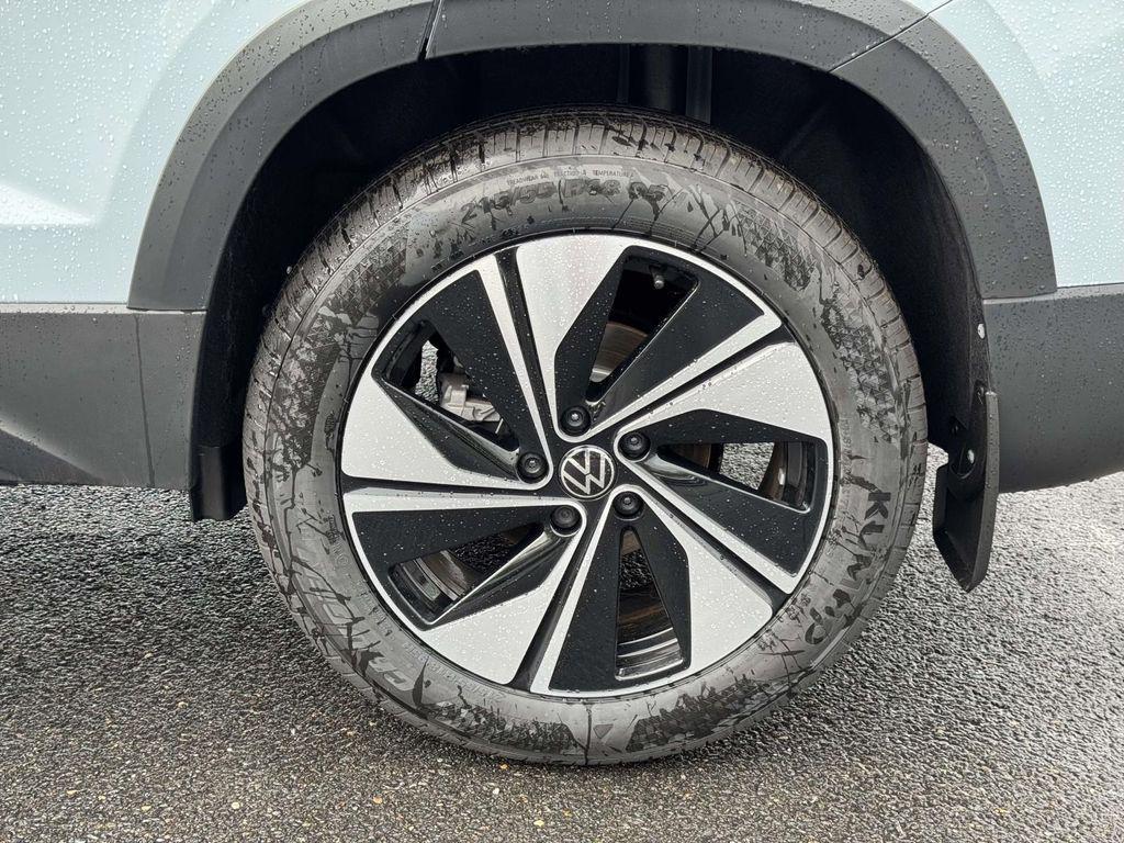 new 2026 Volkswagen Taos car, priced at $34,096