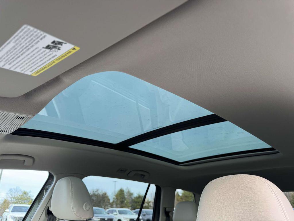 new 2026 Volkswagen Atlas car, priced at $47,006