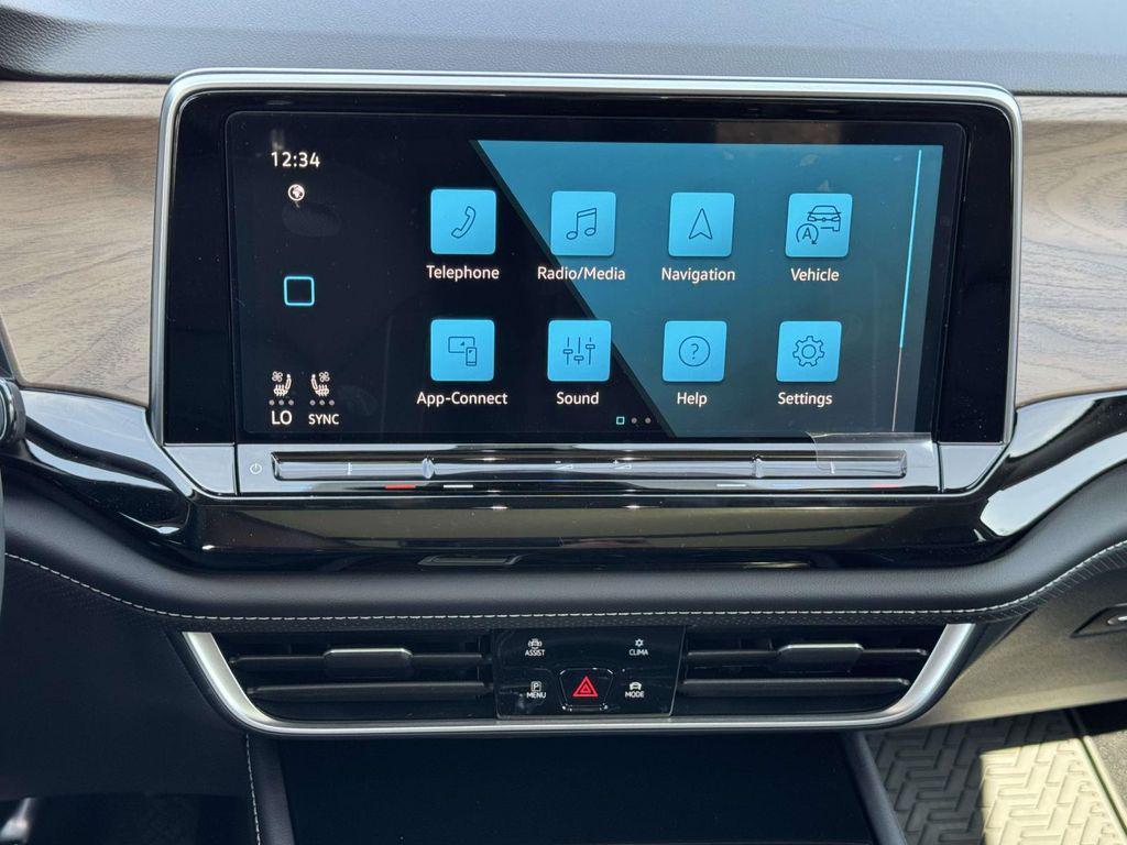 new 2026 Volkswagen Atlas car, priced at $47,104