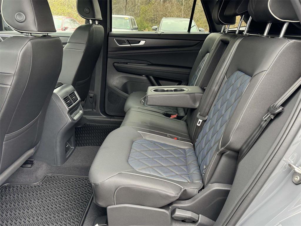 new 2026 Volkswagen Atlas Cross Sport car, priced at $53,358