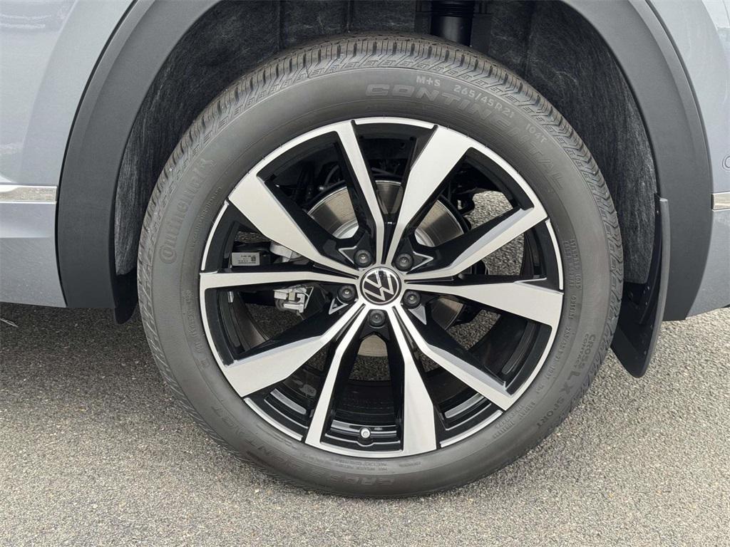 new 2026 Volkswagen Atlas Cross Sport car, priced at $53,358