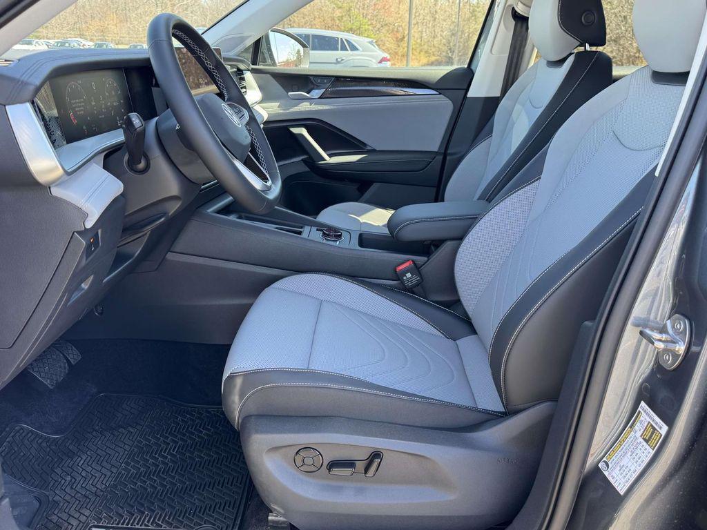 new 2026 Volkswagen Tiguan car, priced at $36,115