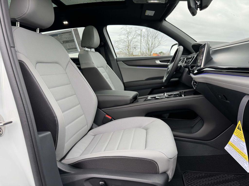 new 2026 Volkswagen Atlas Cross Sport car, priced at $50,398