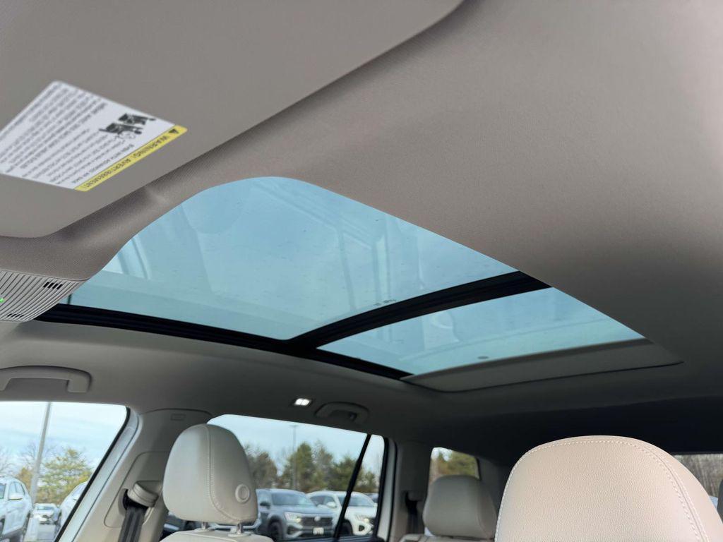 new 2026 Volkswagen Atlas car, priced at $47,437