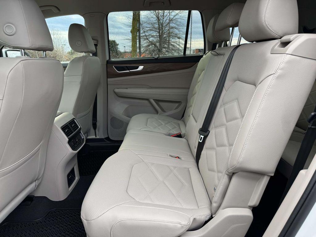 new 2026 Volkswagen Atlas car, priced at $47,021