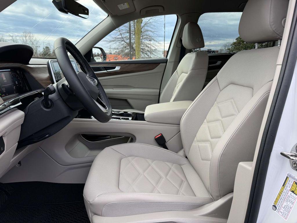 new 2026 Volkswagen Atlas car, priced at $47,021