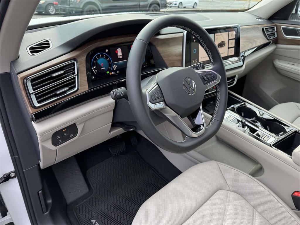 new 2026 Volkswagen Atlas car, priced at $45,021