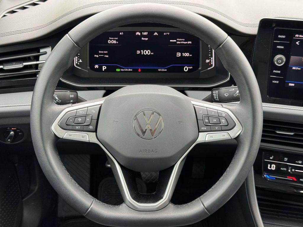 used 2025 Volkswagen Jetta car, priced at $25,998