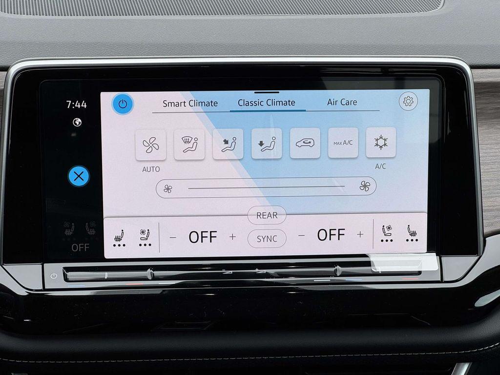 new 2026 Volkswagen Atlas car, priced at $55,835