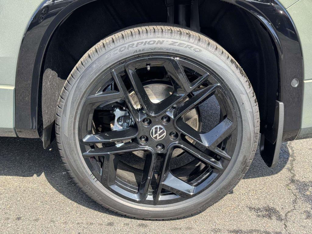 new 2026 Volkswagen Tiguan car, priced at $40,456