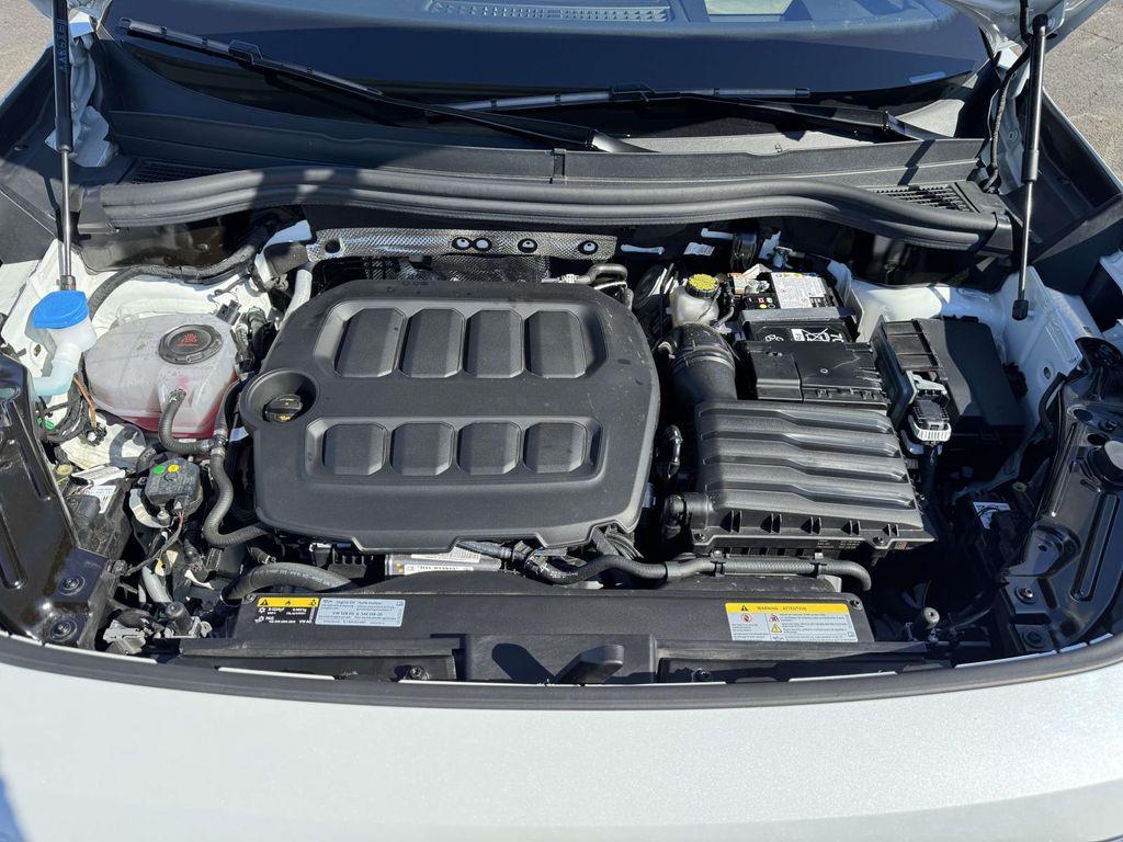 used 2025 Volkswagen Tiguan car, priced at $36,000