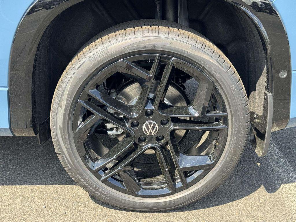 new 2026 Volkswagen Tiguan car, priced at $39,771