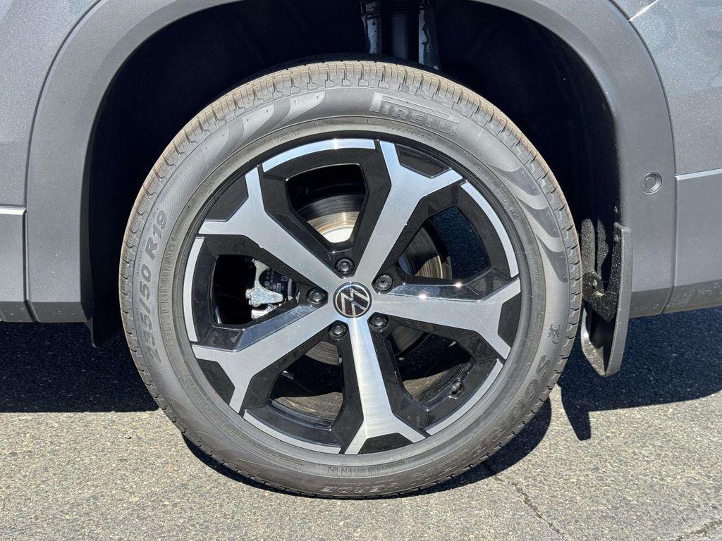 new 2026 Volkswagen Tiguan car, priced at $37,148