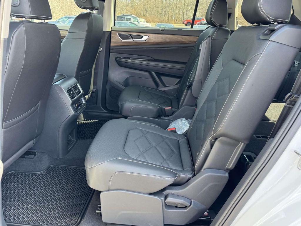 new 2026 Volkswagen Atlas car, priced at $47,040