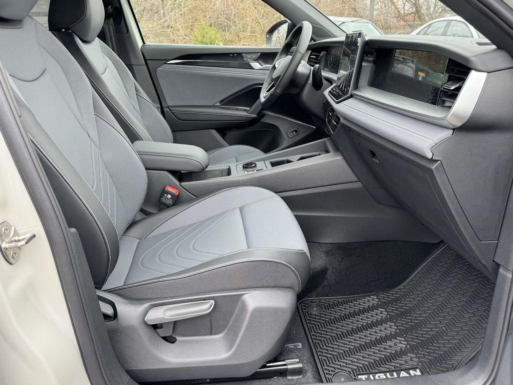 new 2026 Volkswagen Tiguan car, priced at $40,018