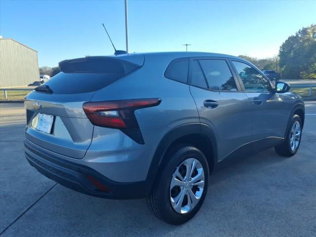 used 2024 Chevrolet Trax car, priced at $18,391