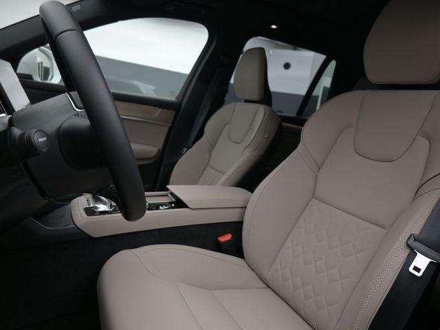 new 2026 Volvo XC90 car, priced at $70,895