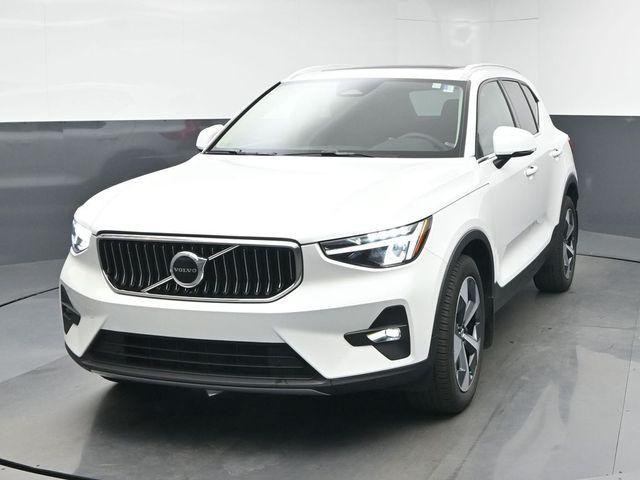 used 2023 Volvo XC40 car, priced at $27,935