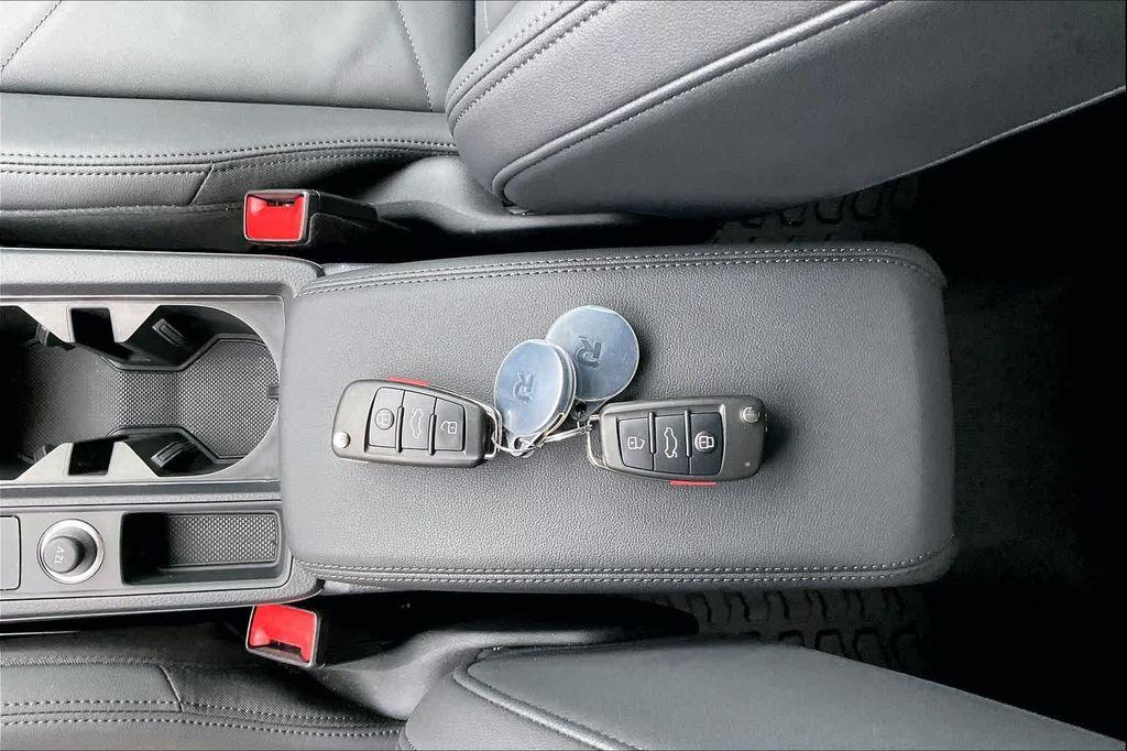 used 2025 Audi Q3 car, priced at $35,125