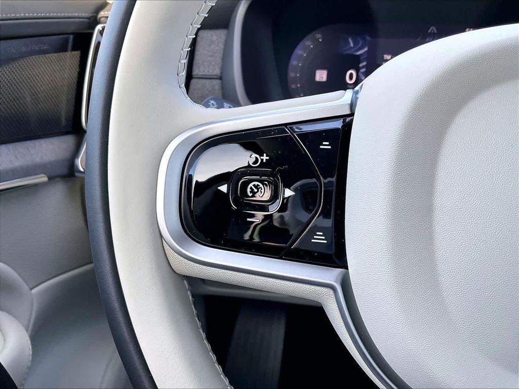 new 2026 Volvo XC90 Plug-In Hybrid car, priced at $85,745