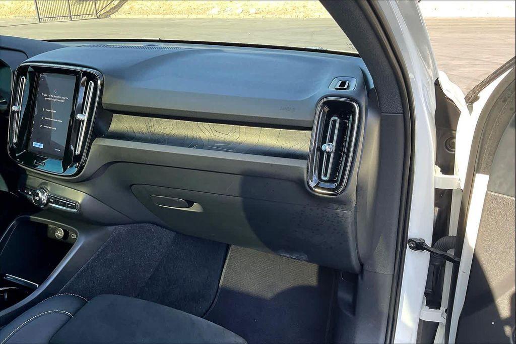 used 2023 Volvo C40 Recharge Pure Electric car, priced at $25,150