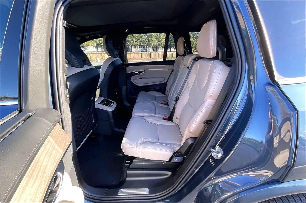 new 2026 Volvo XC90 Plug-In Hybrid car, priced at $85,625