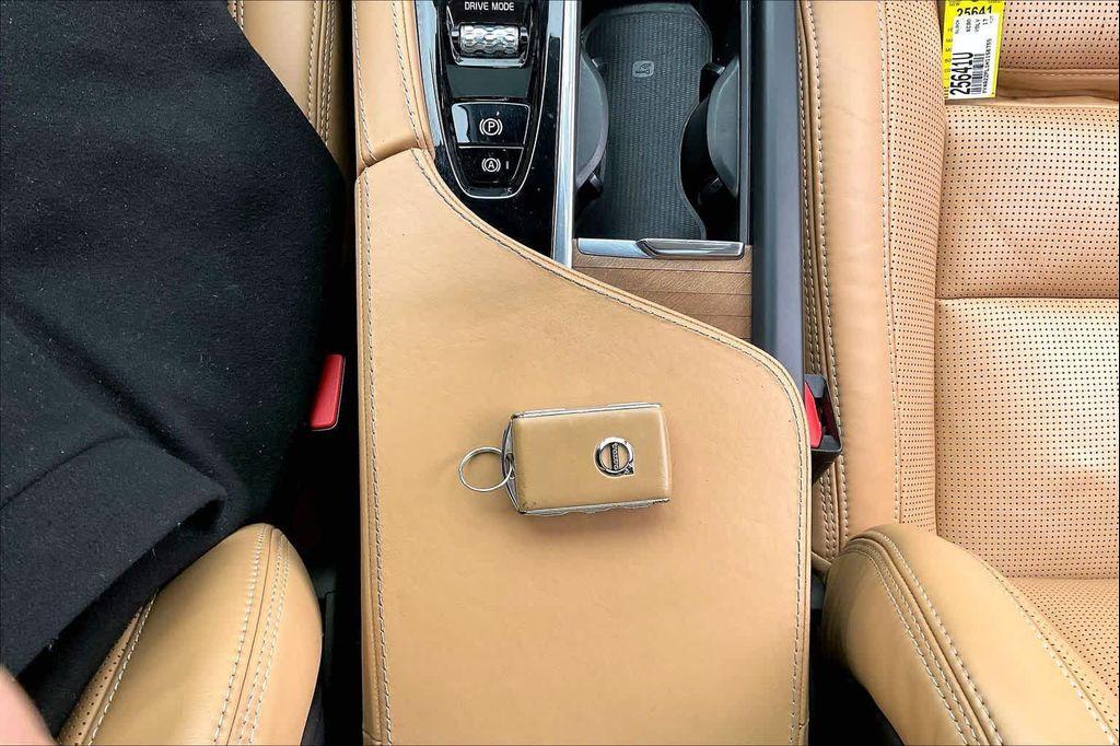 used 2017 Volvo XC90 car, priced at $19,271