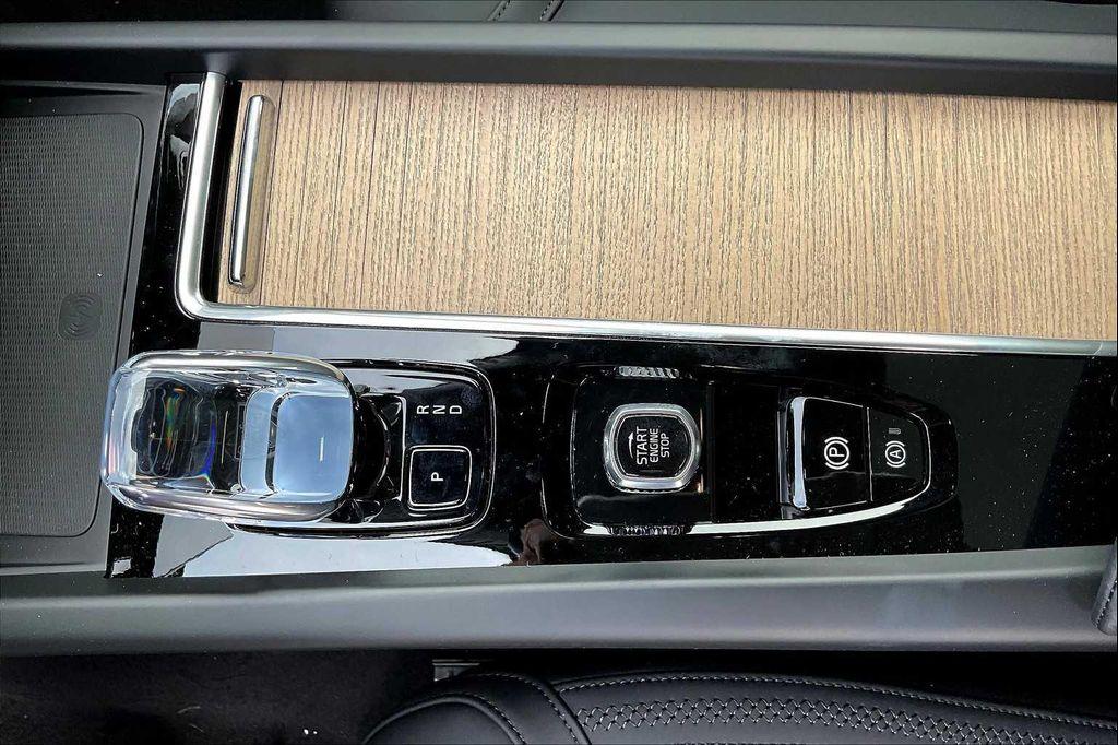 new 2026 Volvo XC60 Plug-In Hybrid car, priced at $69,315