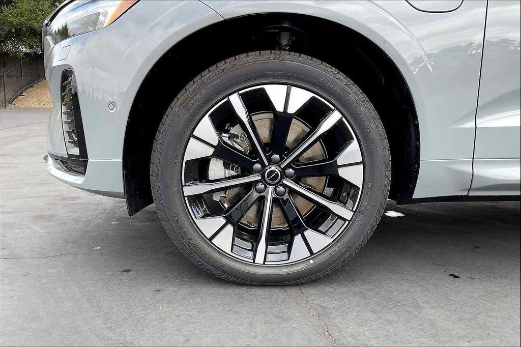 new 2026 Volvo XC60 Plug-In Hybrid car, priced at $69,315